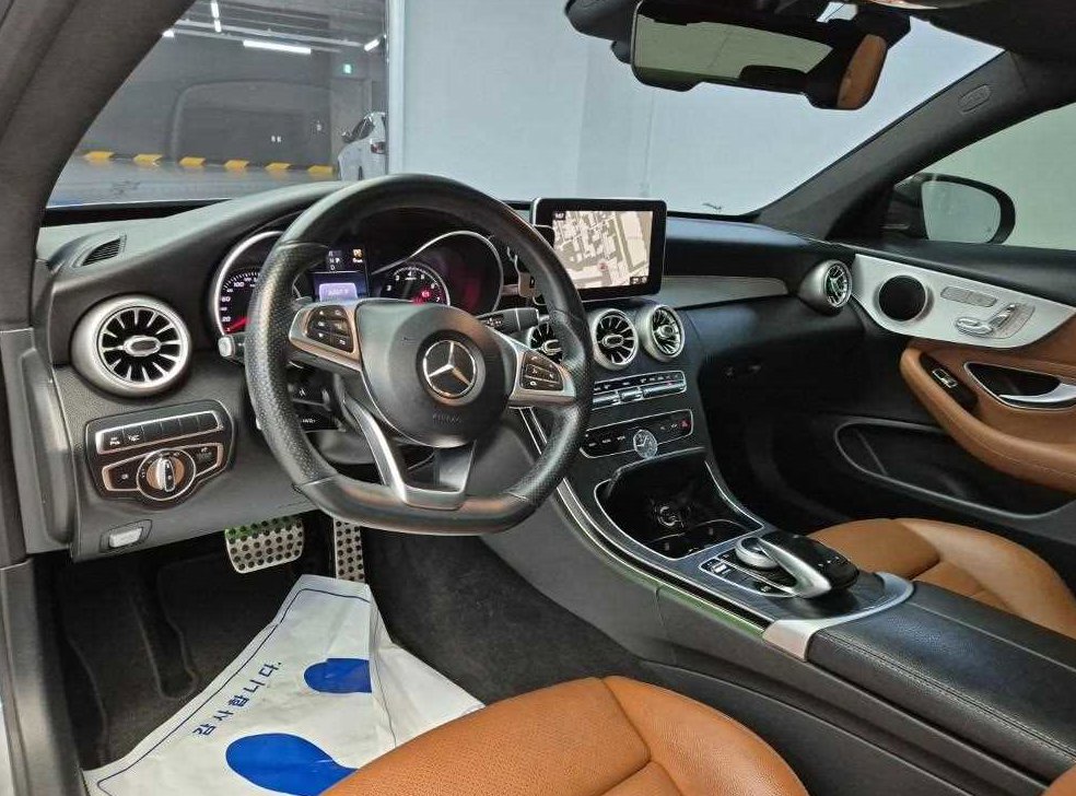 벤츠 C 클래스 C200 쿠페 사진 7