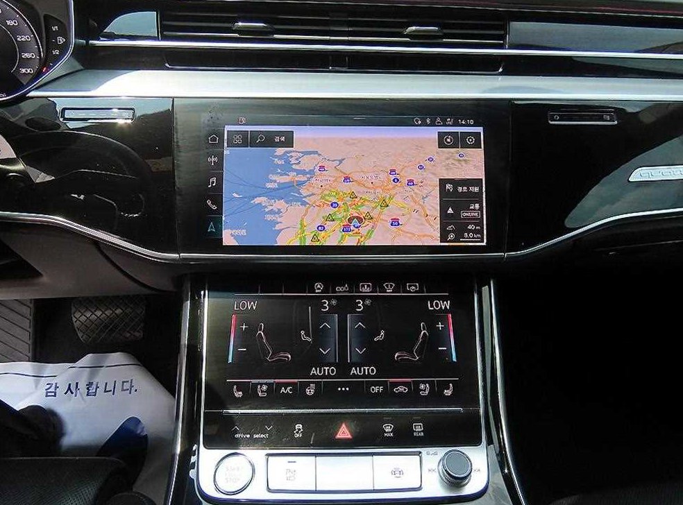 아우디 A8 55 TFSI 콰트로 LWB 사진 13