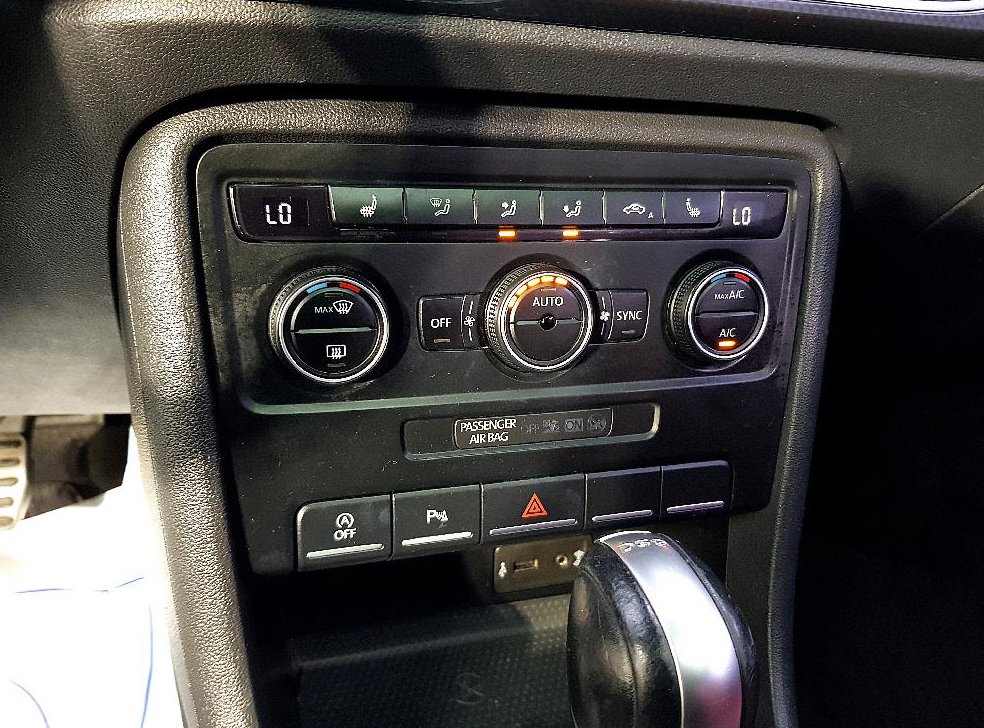 폭스바겐 비틀 2.0 TDI 사진 12