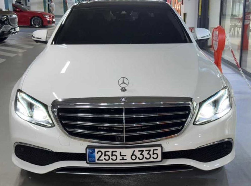 벤츠 E 클래스 E300 아방가르드
