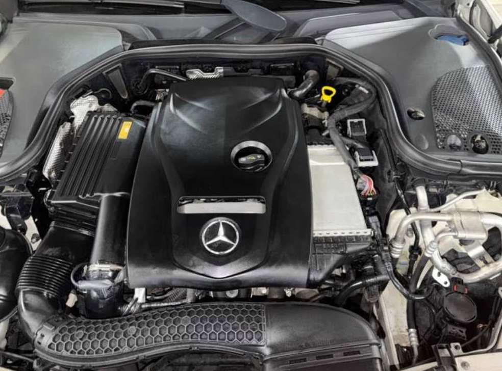 벤츠 E 클래스 E300 아방가르드 사진 19