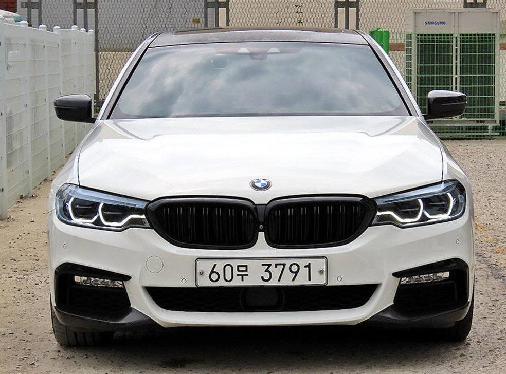 BMW 5시리즈 520d xDrive M 스포츠 플러스