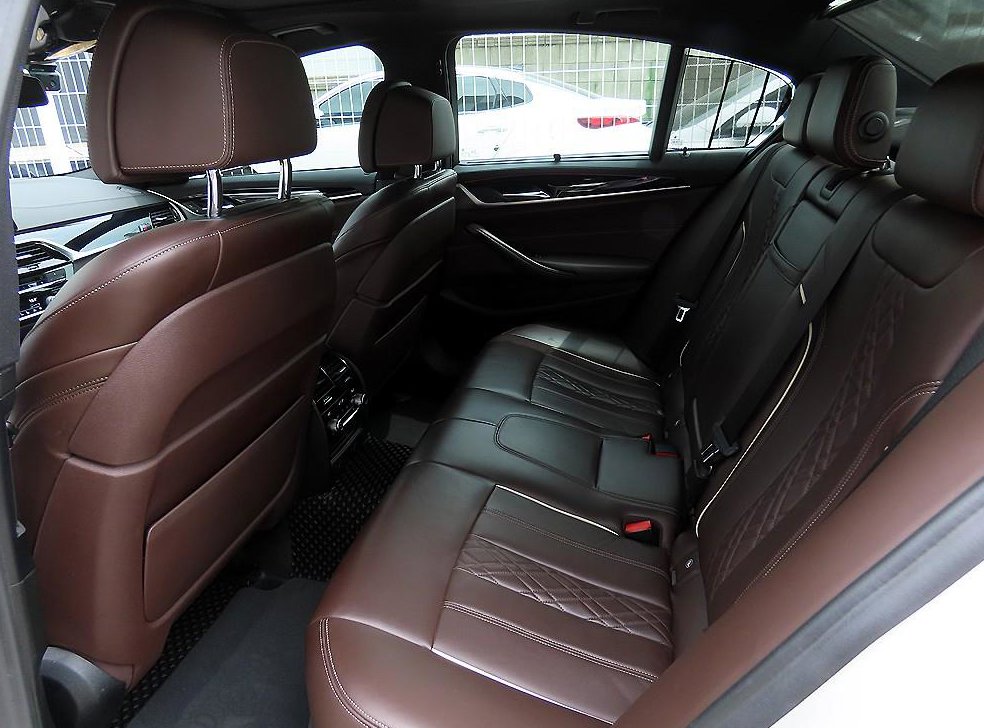 BMW 5시리즈 520d xDrive M 스포츠 플러스 사진 6