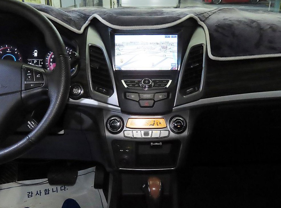 KG모빌리티(쌍용)  코란도 2WD 2.2 RX 사진 11