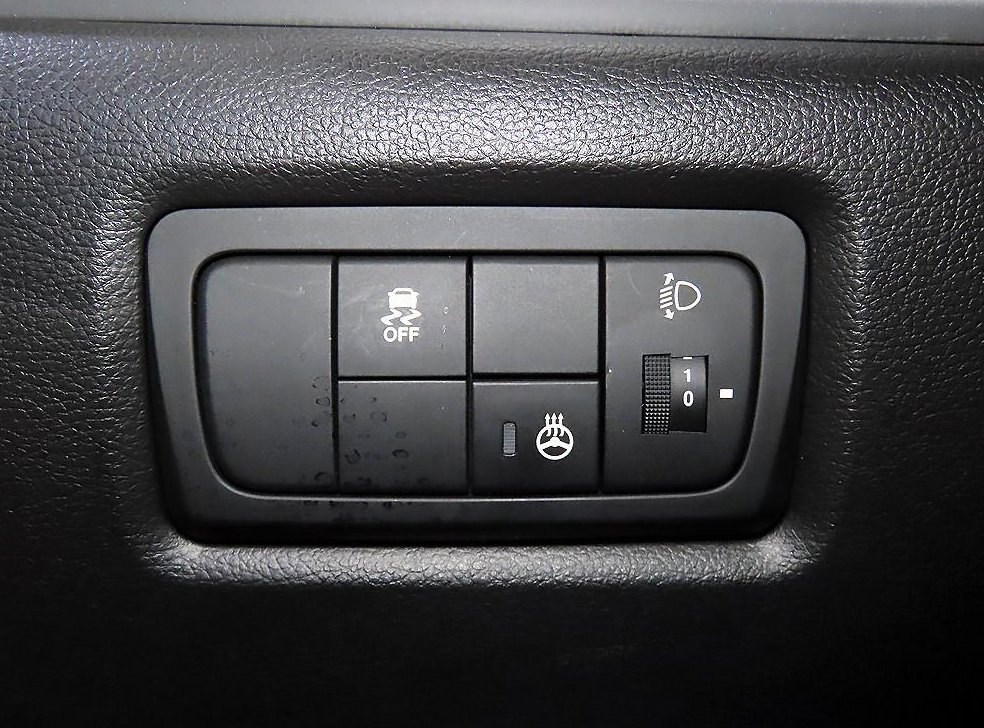 KG모빌리티(쌍용)  코란도 2WD 2.2 RX 사진 13