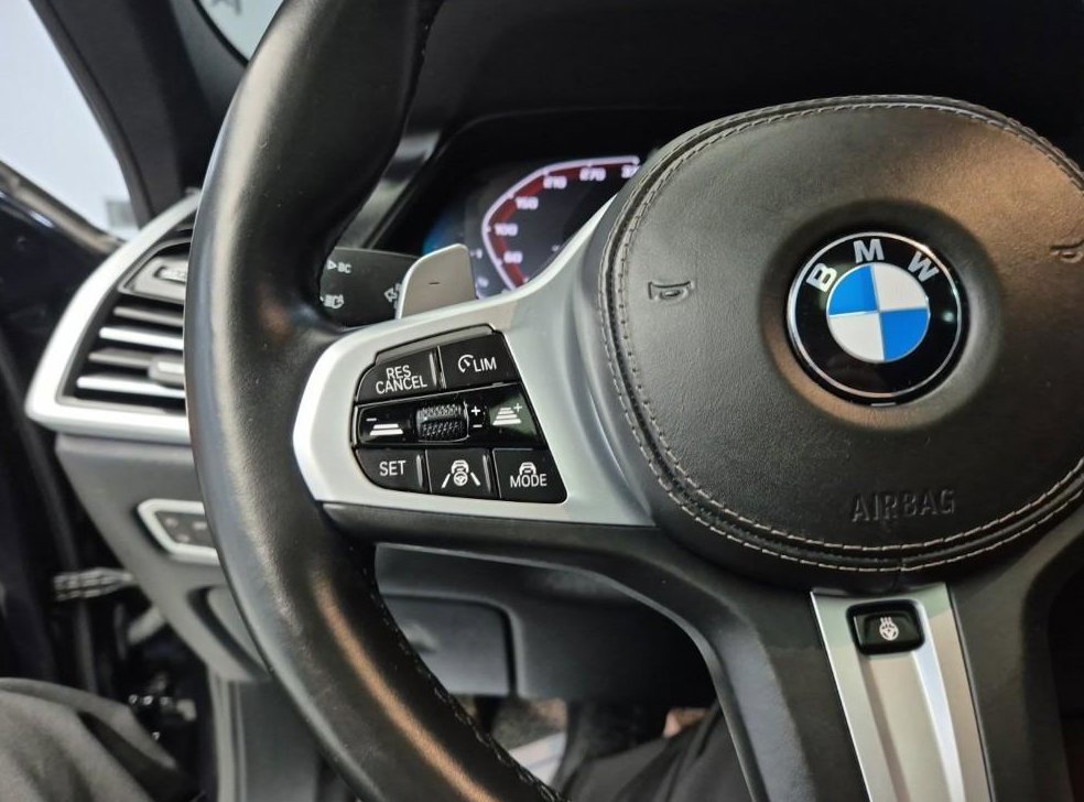 BMW X6 M50i 사진 16