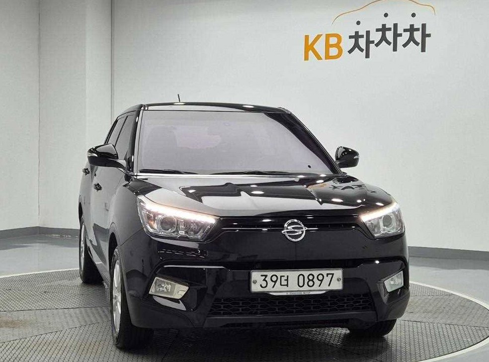 KG모빌리티(쌍용)  티볼리 가솔린 2WD 1.6 VX 사진 4