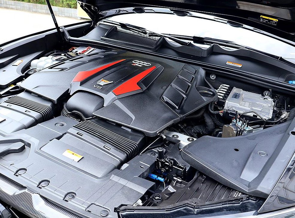 아우디 RSQ8 4.0 TFSI 콰트로 사진 20