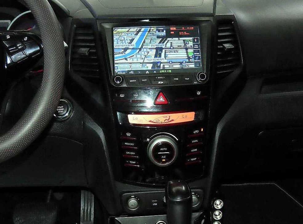 KG모빌리티(쌍용)  티볼리 2WD 가솔린 1.6 RX 사진 11