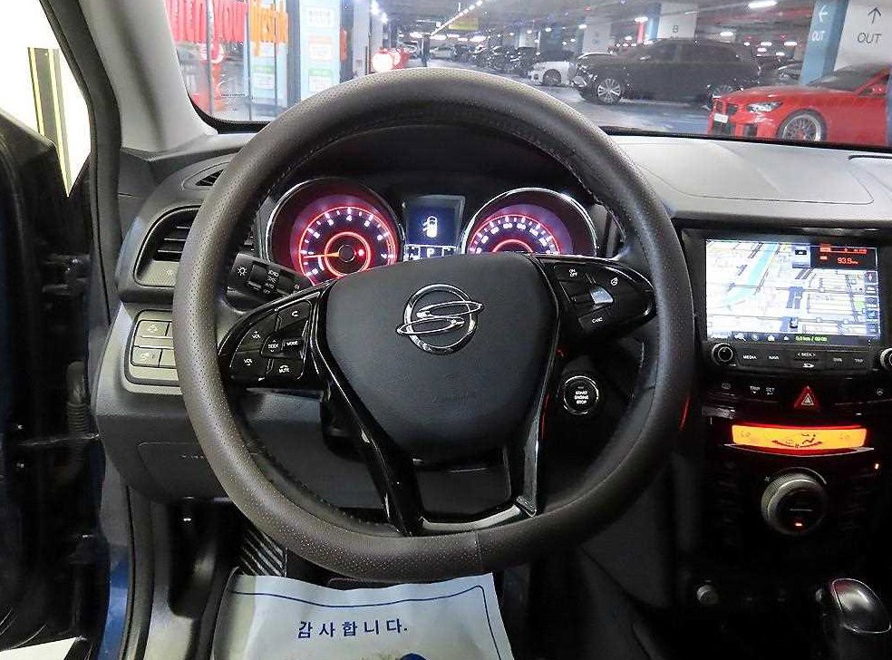 KG모빌리티(쌍용)  티볼리 2WD 가솔린 1.6 RX 사진 8