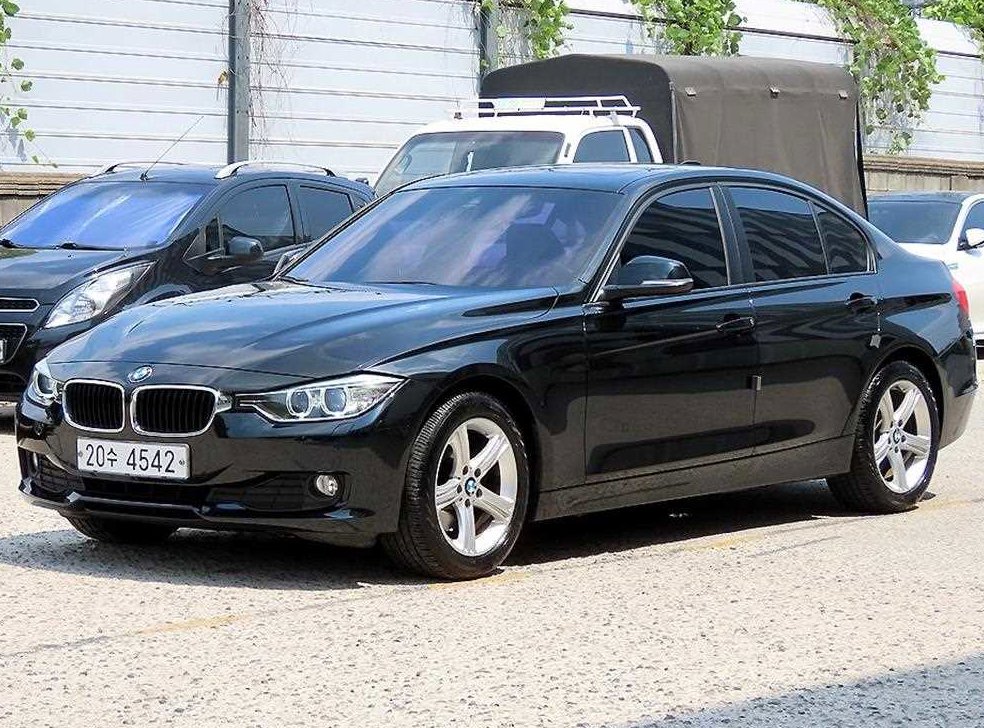 BMW 3시리즈 320d 사진 2