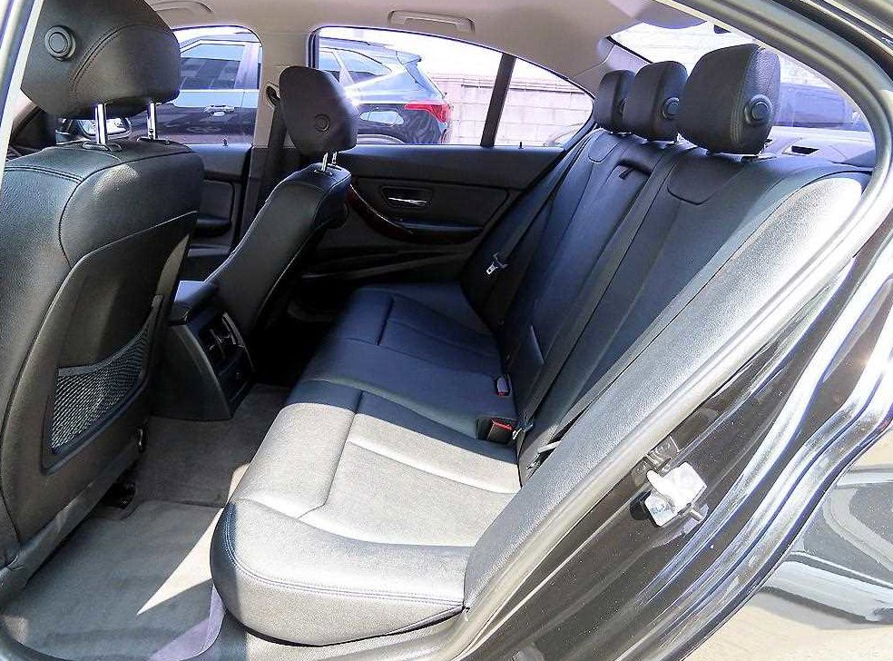 BMW 3시리즈 320d 사진 6