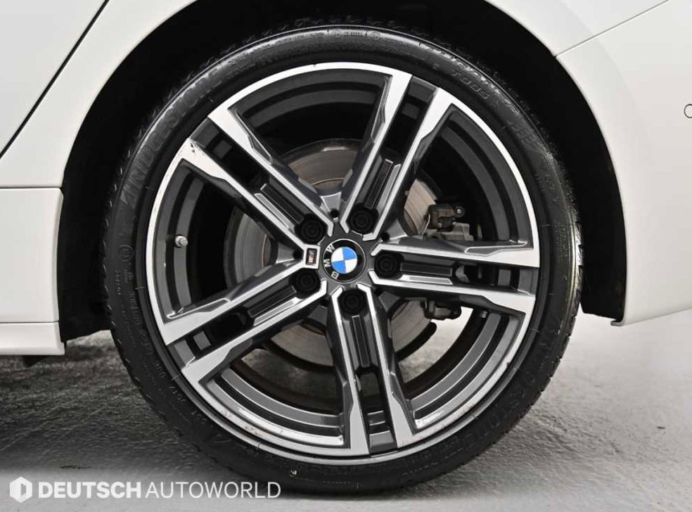 BMW 1시리즈 120i M 스포츠 사진 5