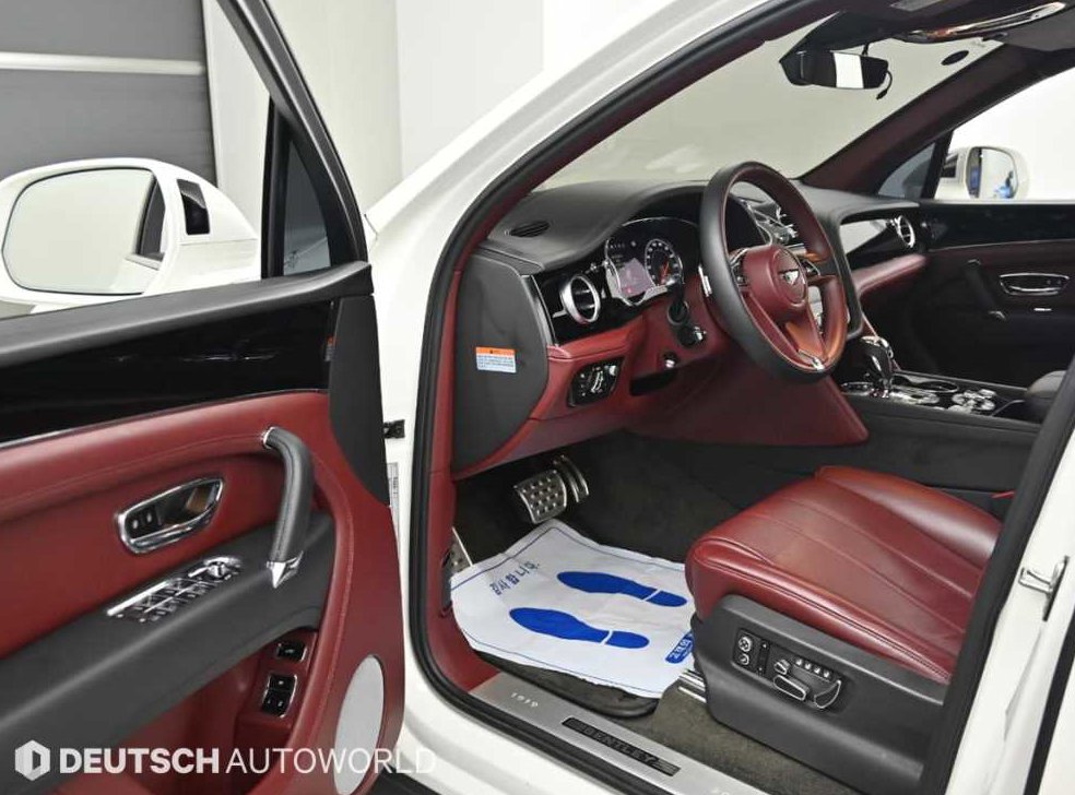 벤틀리 벤테이가 4.0 V8 사진 11