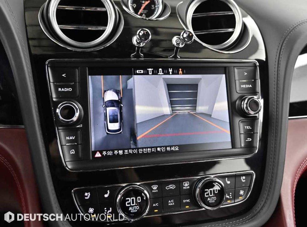 벤틀리 벤테이가 4.0 V8 사진 15