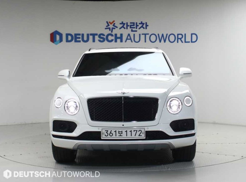 벤틀리 벤테이가 4.0 V8 사진 3