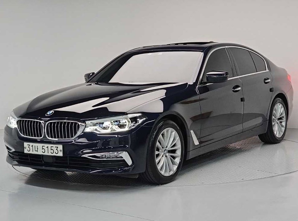 BMW 5시리즈 520d M 스포츠 플러스