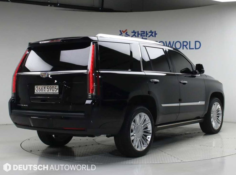 캐딜락 에스컬레이드 6.2 V8 플래티넘 사진 2