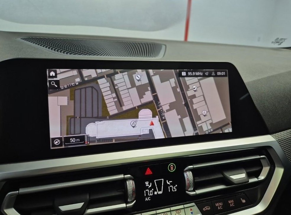 BMW 3시리즈 320d M 스포츠 사진 14