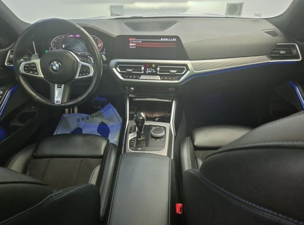 BMW 3시리즈 320d M 스포츠 사진 7
