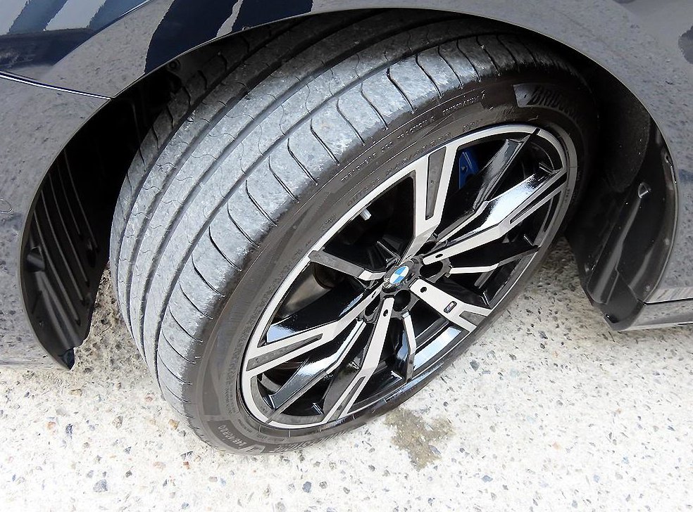 BMW 5시리즈 530i xDrive 사진 20