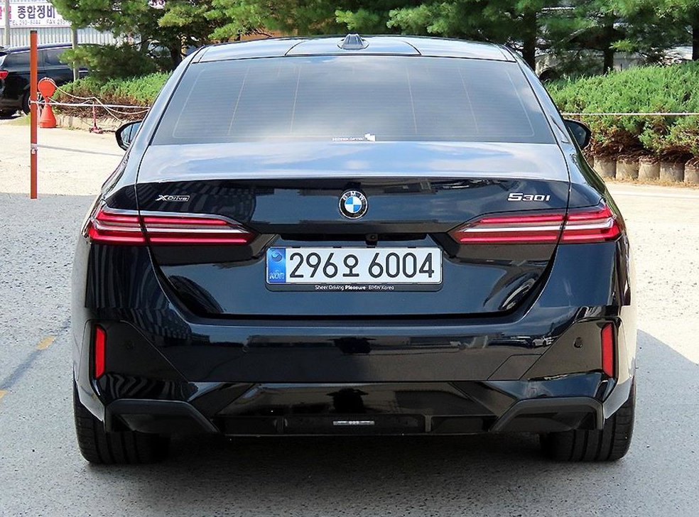 BMW 5시리즈 530i xDrive 사진 4