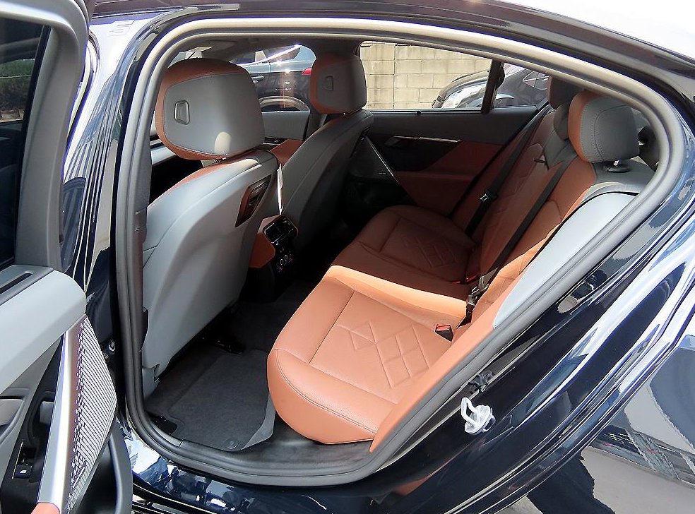 BMW 5시리즈 530i xDrive 사진 6