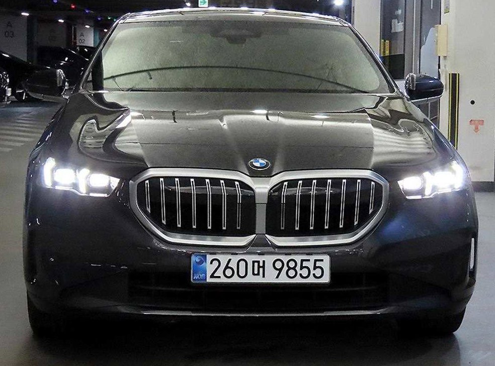 BMW 5시리즈 520i 사진 2