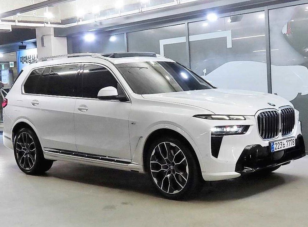 BMW X7 xDrive 40i M 스포츠