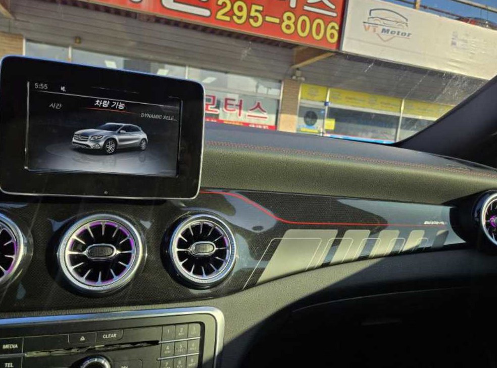 벤츠 GLA 클래스 GLA45 AMG 4MATIC 사진 11