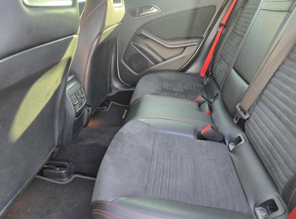 벤츠 GLA 클래스 GLA45 AMG 4MATIC 사진 16