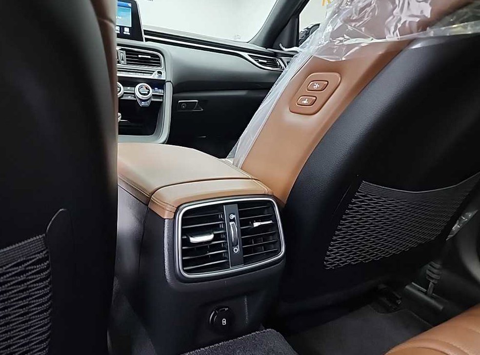제네시스 G70 2.0T 사진 13