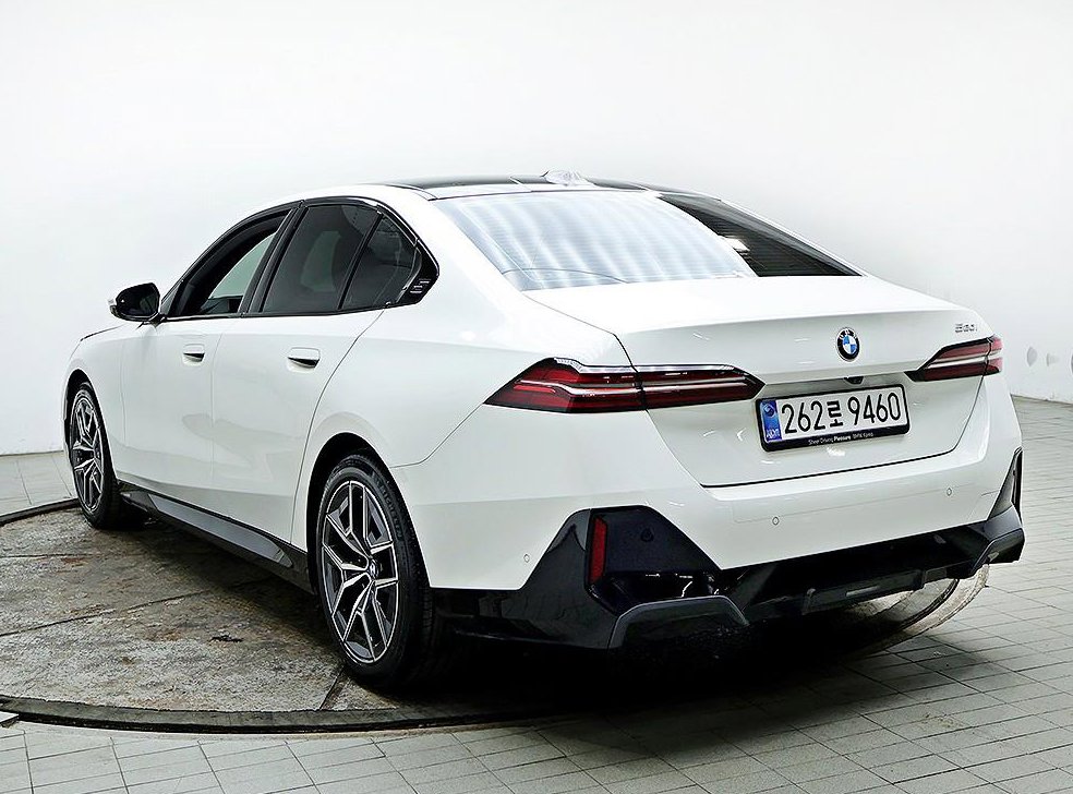 BMW 5시리즈 520i 사진 4
