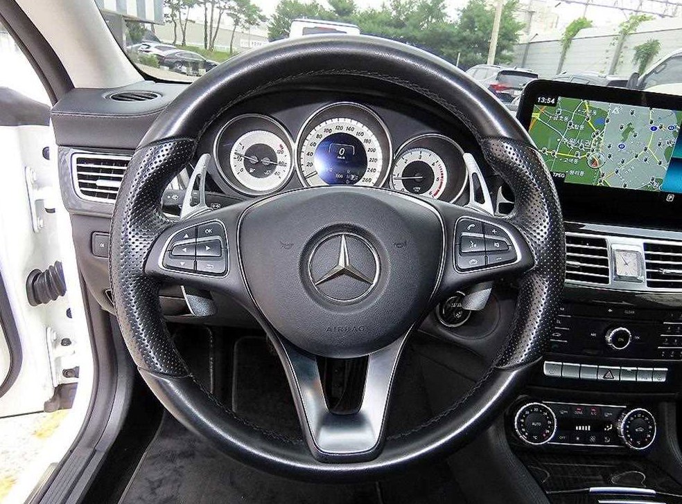벤츠 CLS 클래스 CLS 250 d 4MATIC 사진 8