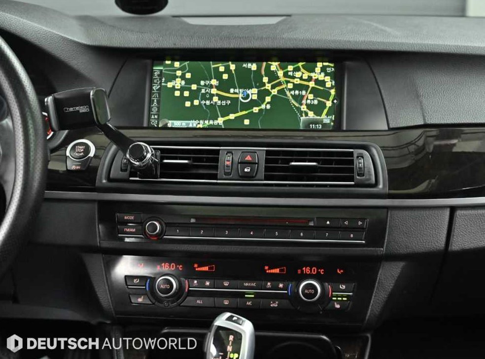 BMW 5시리즈 528i xDrive 사진 14