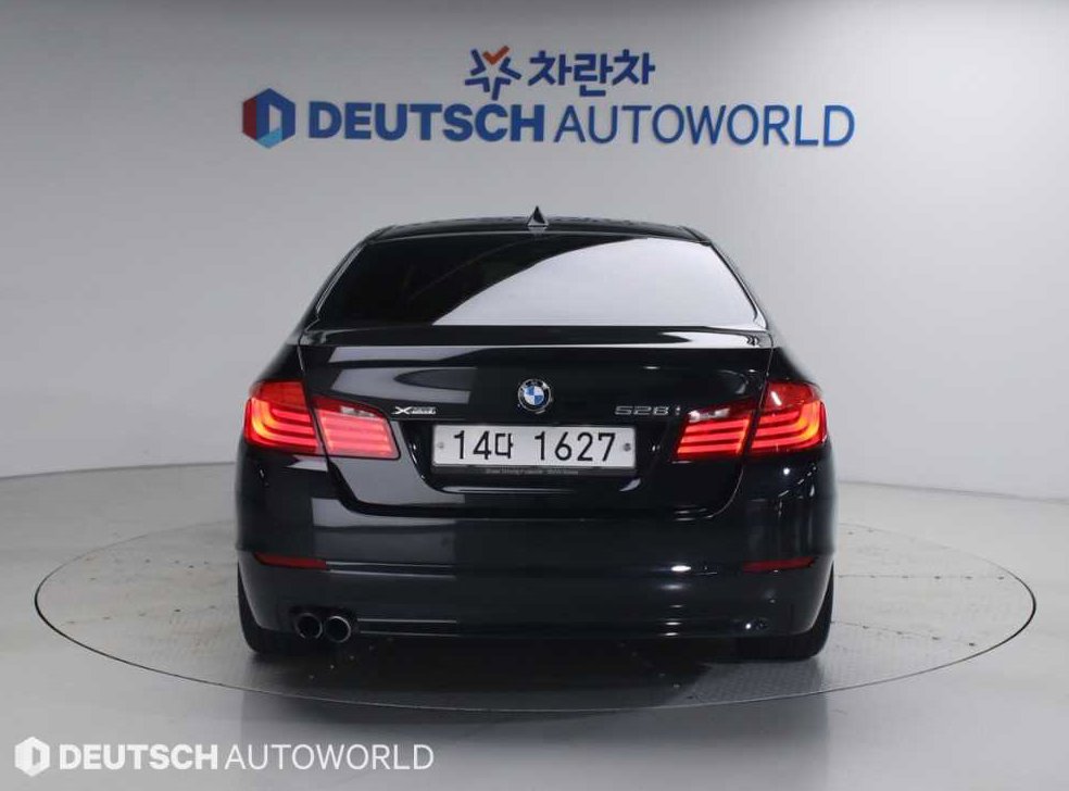 BMW 5시리즈 528i xDrive 사진 4