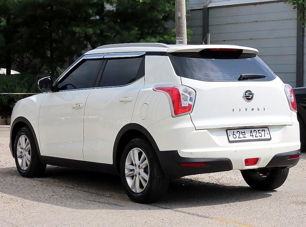 KG모빌리티(쌍용)  티볼리 가솔린 2WD 1.6 VX 사진 3