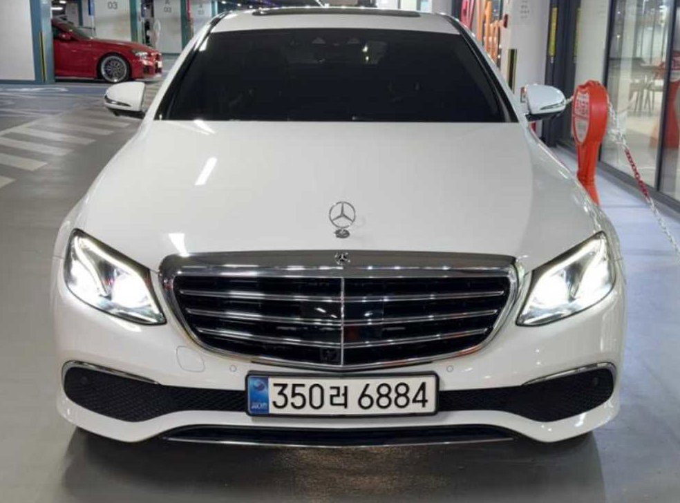 벤츠 E 클래스 E300 4MATIC 익스클루시브
