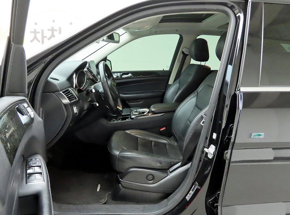 벤츠 GLE 클래스 GLE 350 d 4MATIC 사진 12