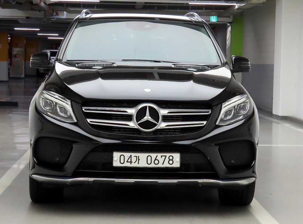 벤츠 GLE 클래스 GLE 350 d 4MATIC 사진 2