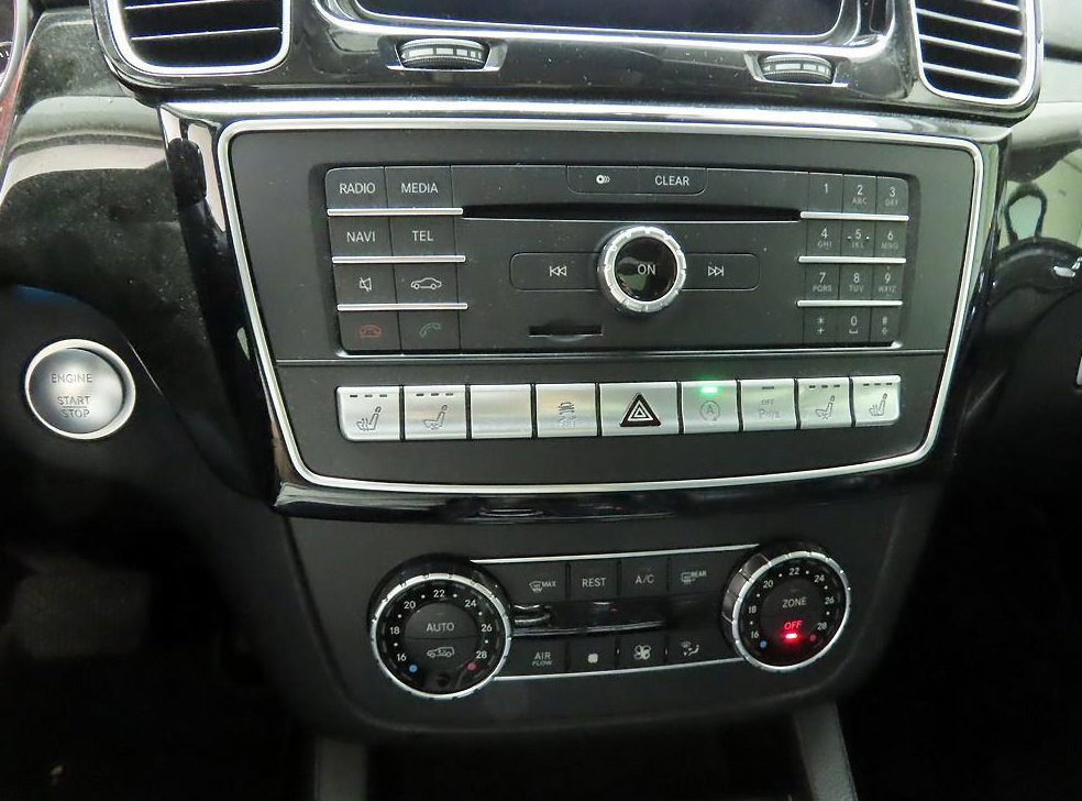 벤츠 GLE 클래스 GLE 350 d 4MATIC 사진 9