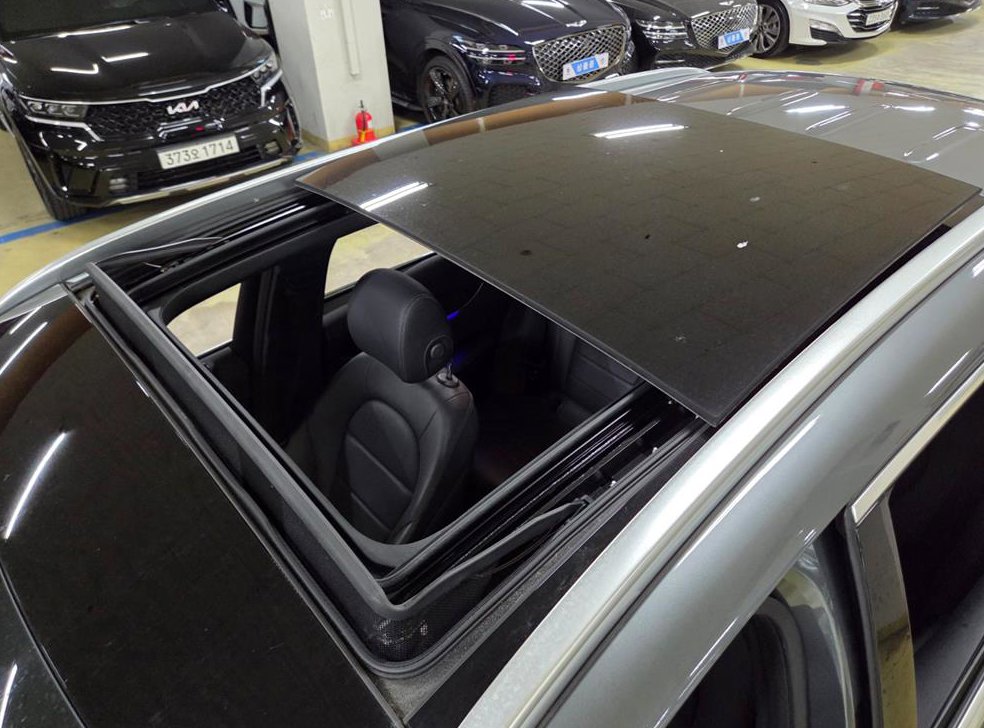 벤츠 GLC 클래스 GLC 300 4MATIC 사진 17