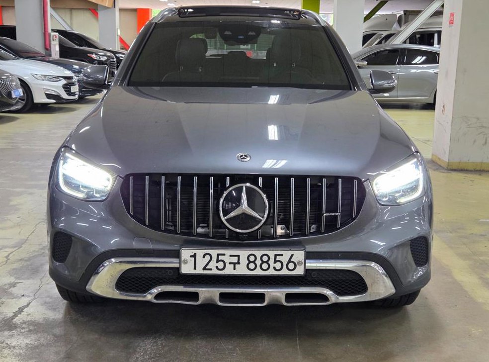 벤츠 GLC 클래스 GLC 300 4MATIC 사진 2