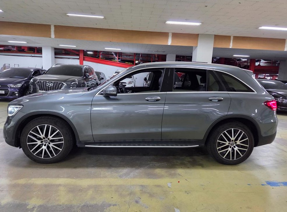 벤츠 GLC 클래스 GLC 300 4MATIC 사진 3