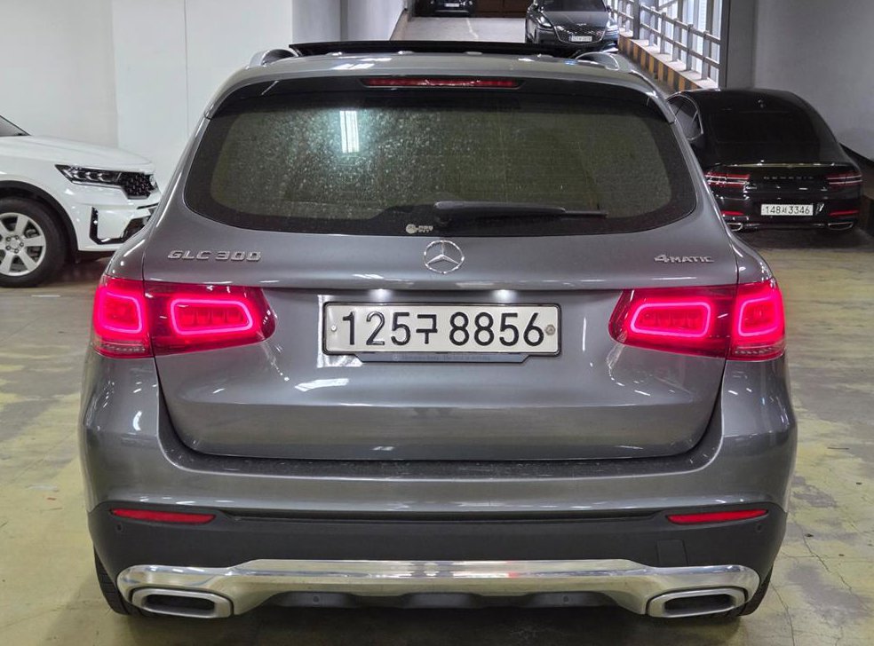 벤츠 GLC 클래스 GLC 300 4MATIC 사진 4