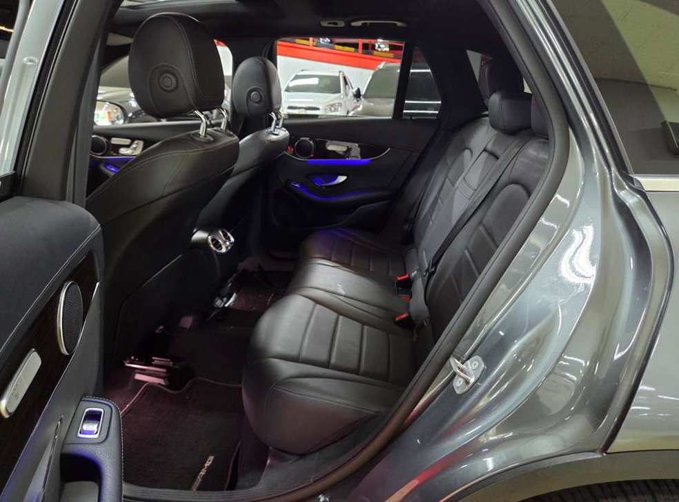 벤츠 GLC 클래스 GLC 300 4MATIC 사진 7