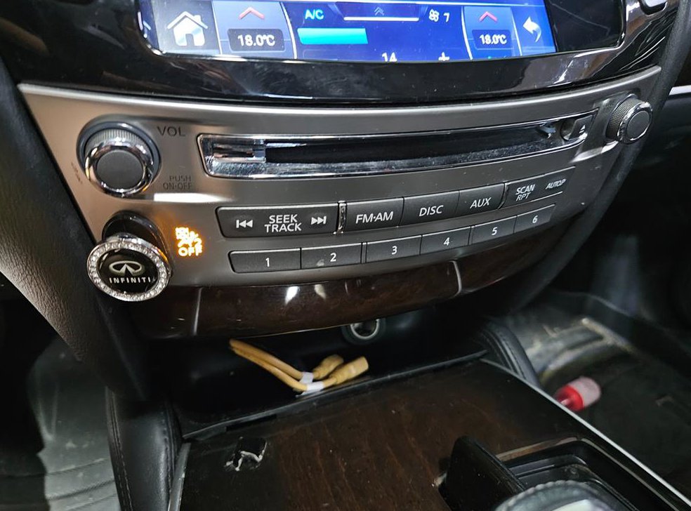 인피니티 QX 3.5 AWD 사진 8