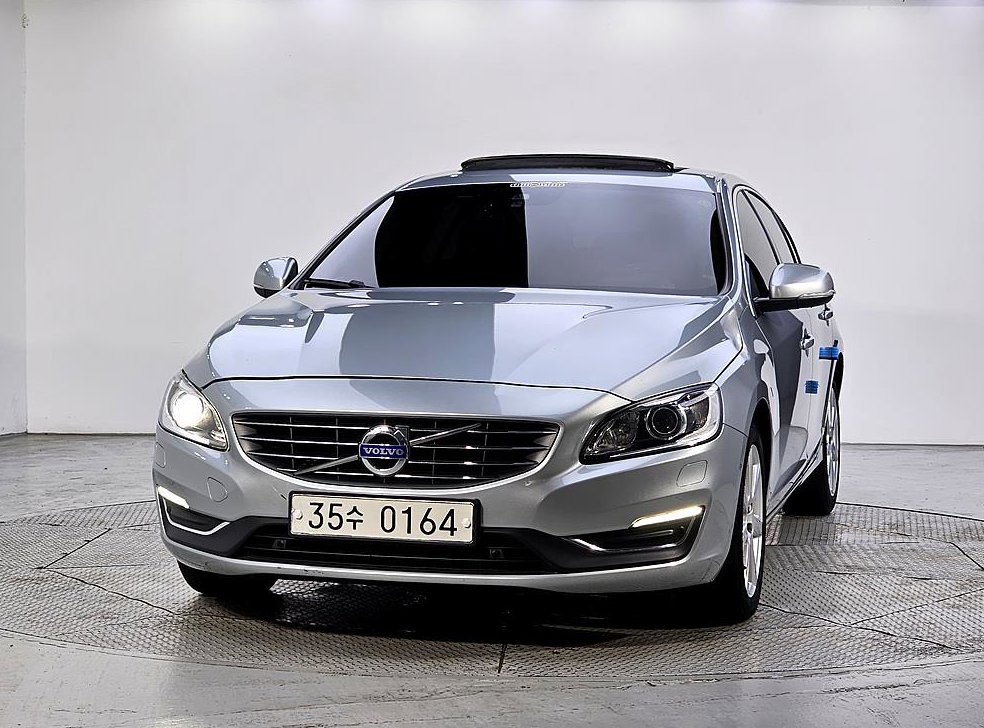 볼보 S60 D3 사진 2