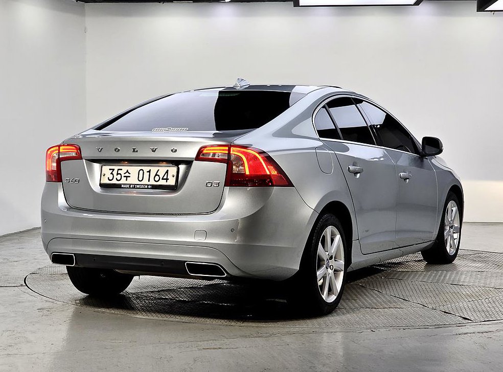 볼보 S60 D3 사진 4