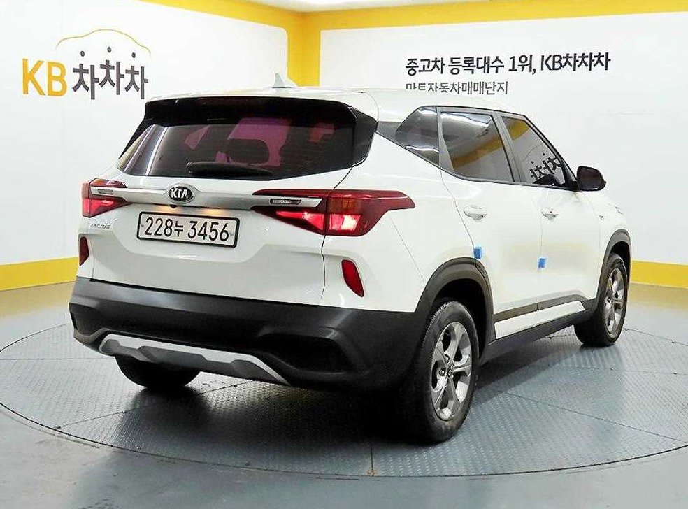 기아 셀토스 디젤 1.6 2WD 사진 4
